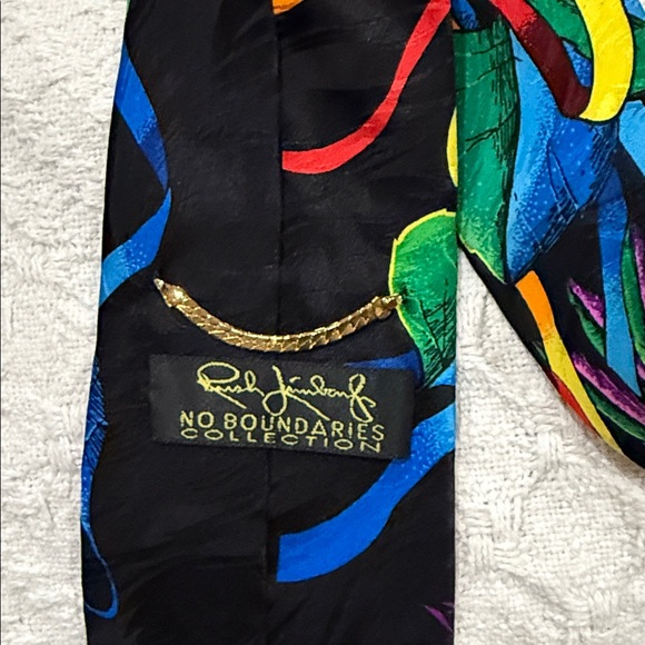 Colorful Toucan Pattern Men's Tie - Picture 5 of 5